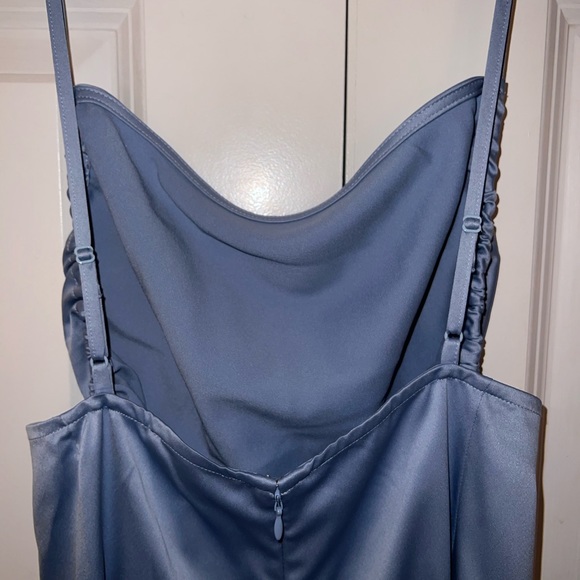 Dress - Picture 3 of 4